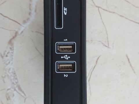 MERCEDES-BENZ W 205 ORIGINAL BUCHSE USB A2058200226