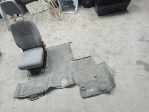 PASSENGER SEAT FOR VW LT 95 06 WITH CARPET