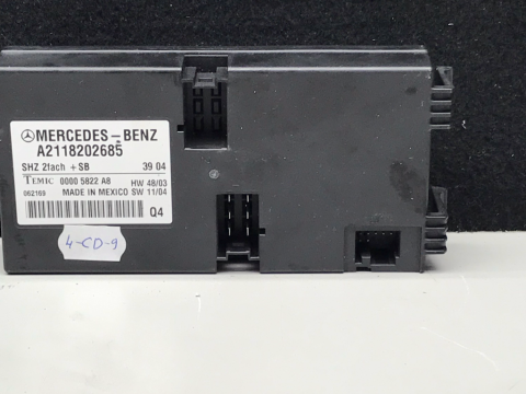 Mercedes Benz control module A2118202685